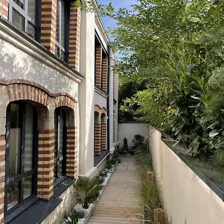 L'atelier Du Charmois לינה וארוחת בוקר