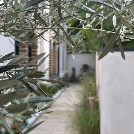 L'atelier Du Charmois לינה וארוחת בוקר
