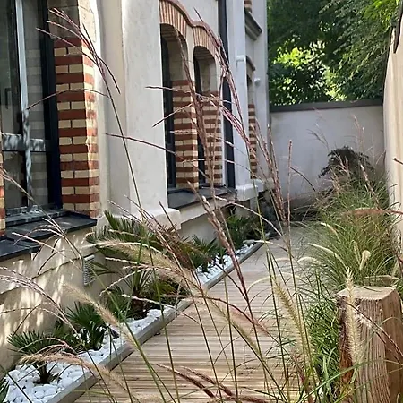 לינה וארוחת בוקר L'atelier Du Charmois נאנסי