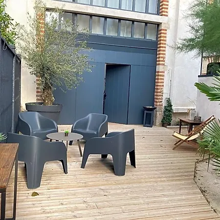 לינה וארוחת בוקר L'atelier Du Charmois *